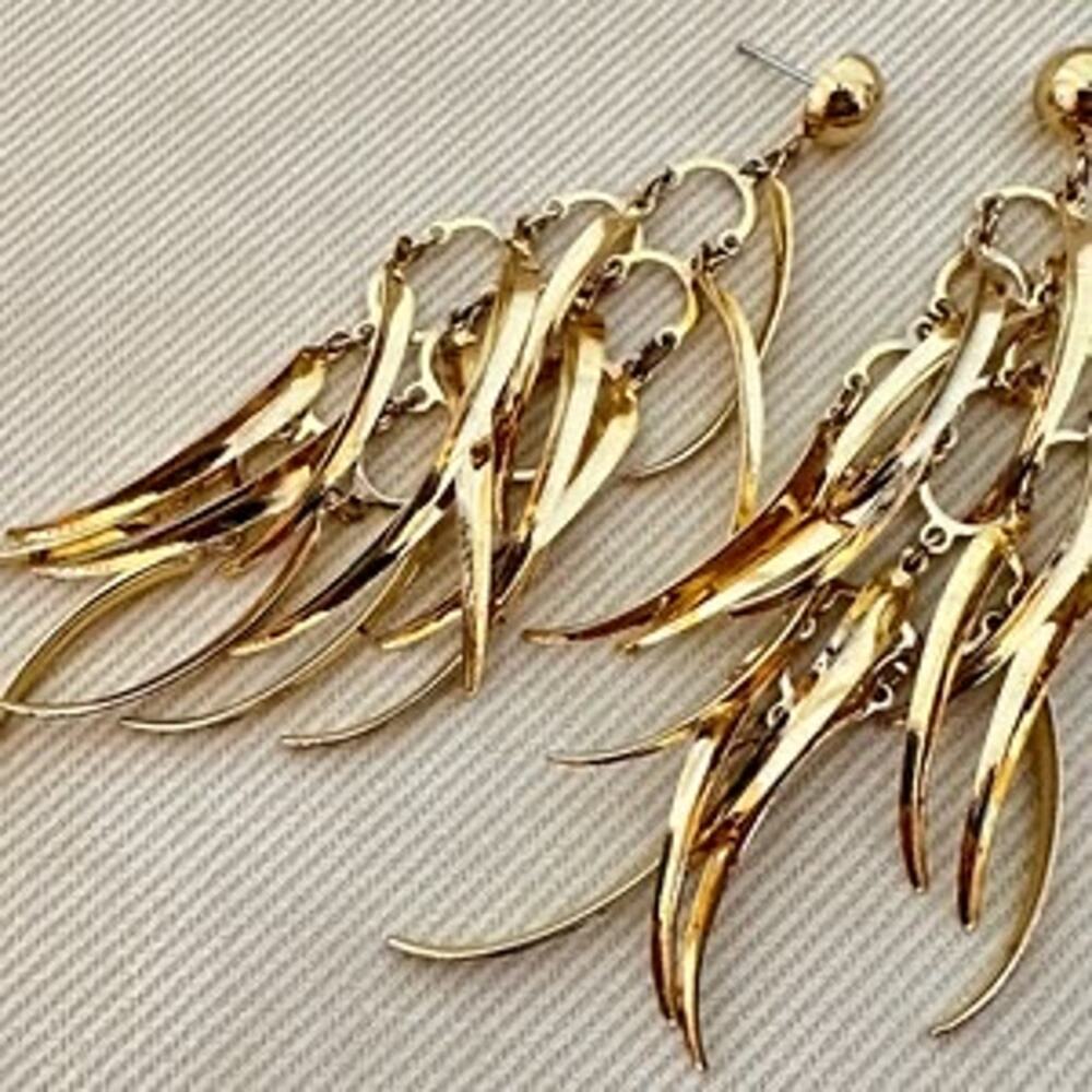 BOGO FREE UNIQUE DANGLY 80’s EARRINGS